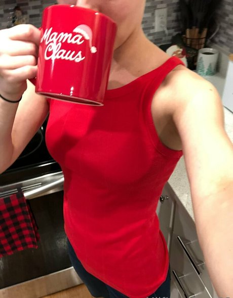 Momnextdoor33