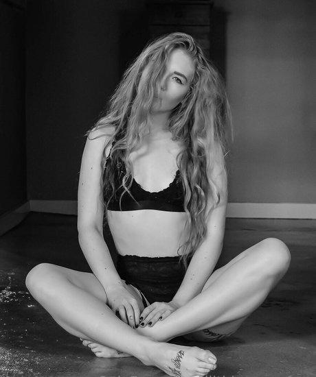 Lilithjenovaxfree