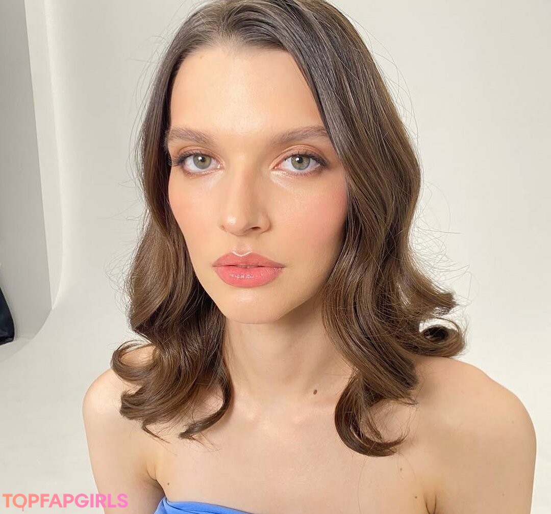 Foto desnuda filtrada de OnlyFans de Sasha Zotova #13 Foto desnuda filtrada de OnlyFans de Sasha Zotova #13