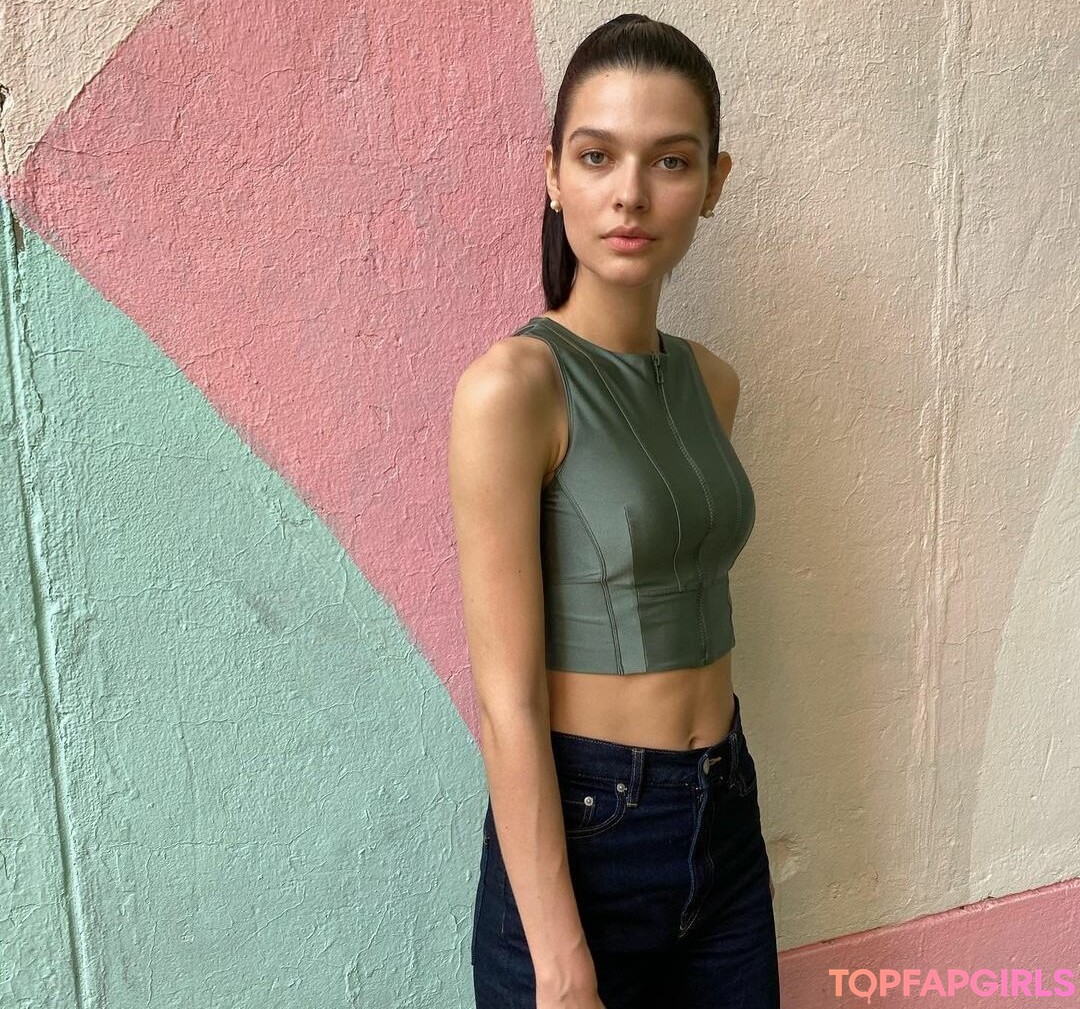 Foto desnuda filtrada de OnlyFans de Sasha Zotova #16 Foto desnuda filtrada de OnlyFans de Sasha Zotova #16