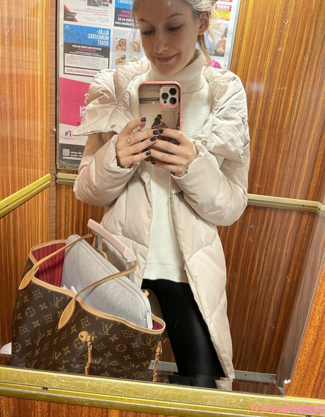 Foto desnuda filtrada de OnlyFans de Realtiffany #277 Foto desnuda filtrada de OnlyFans de Realtiffany #277