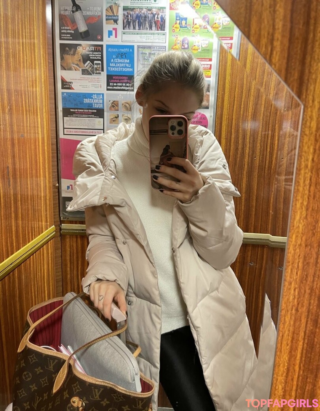 Foto desnuda filtrada de OnlyFans de Realtiffany #278 Foto desnuda filtrada de OnlyFans de Realtiffany #278