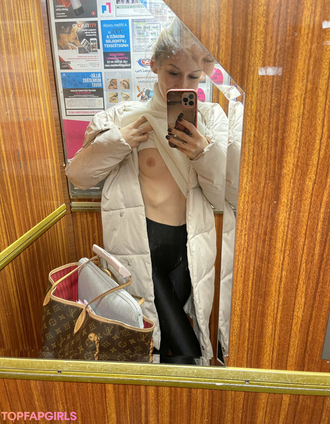 Foto desnuda filtrada de OnlyFans de Realtiffany #279 Foto desnuda filtrada de OnlyFans de Realtiffany #279