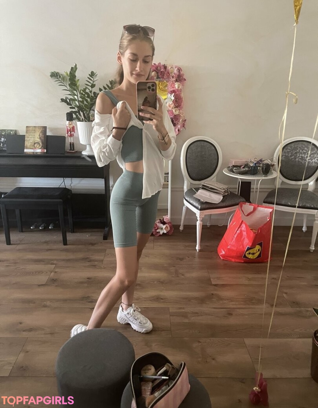 Foto desnuda filtrada de OnlyFans de Realtiffany #303 Foto desnuda filtrada de OnlyFans de Realtiffany #303