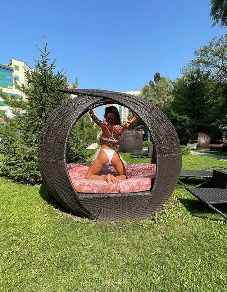 Hotandwild