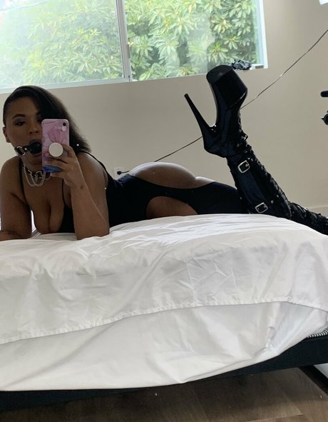 Foto desnuda filtrada de OnlyFans de Averyjane