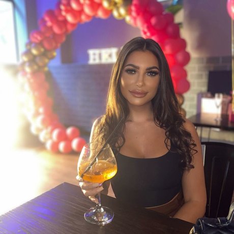 Kenza01