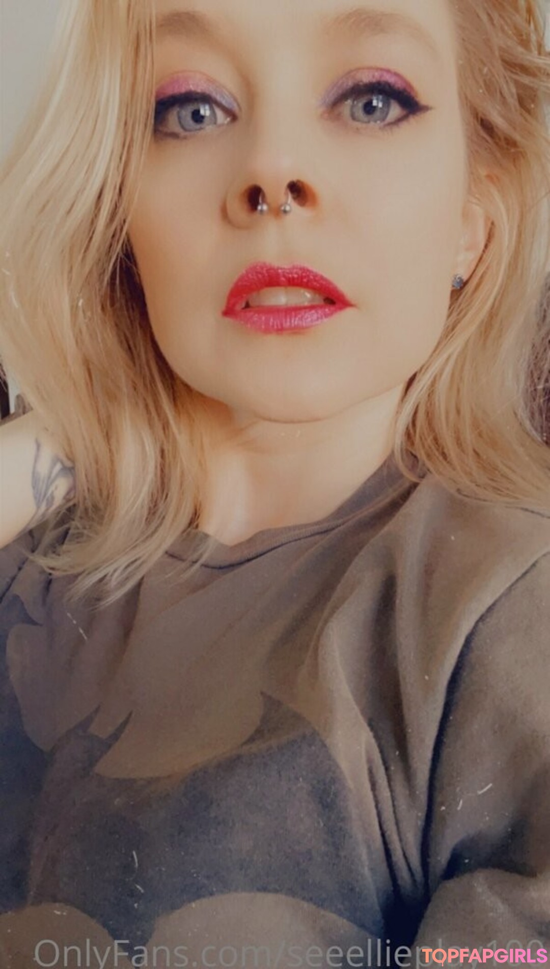 Foto desnuda filtrada de OnlyFans de Seeellieplay100 #63 Foto desnuda filtrada de OnlyFans de Seeellieplay100 #63