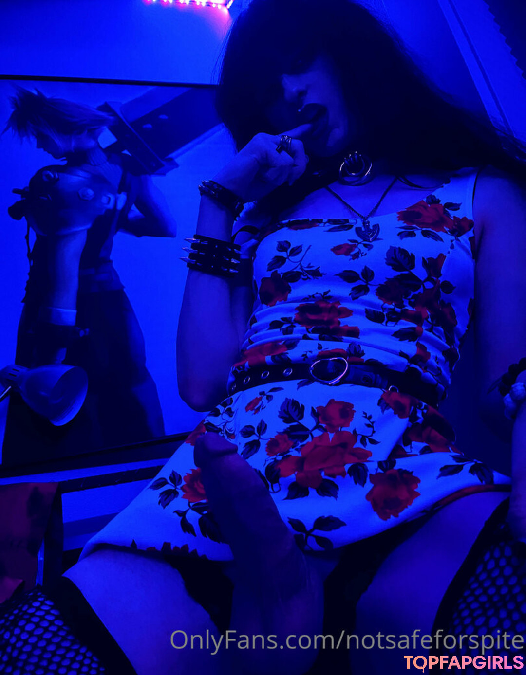 Foto desnuda filtrada de OnlyFans de Notsafeforspite #41 Foto desnuda filtrada de OnlyFans de Notsafeforspite #41