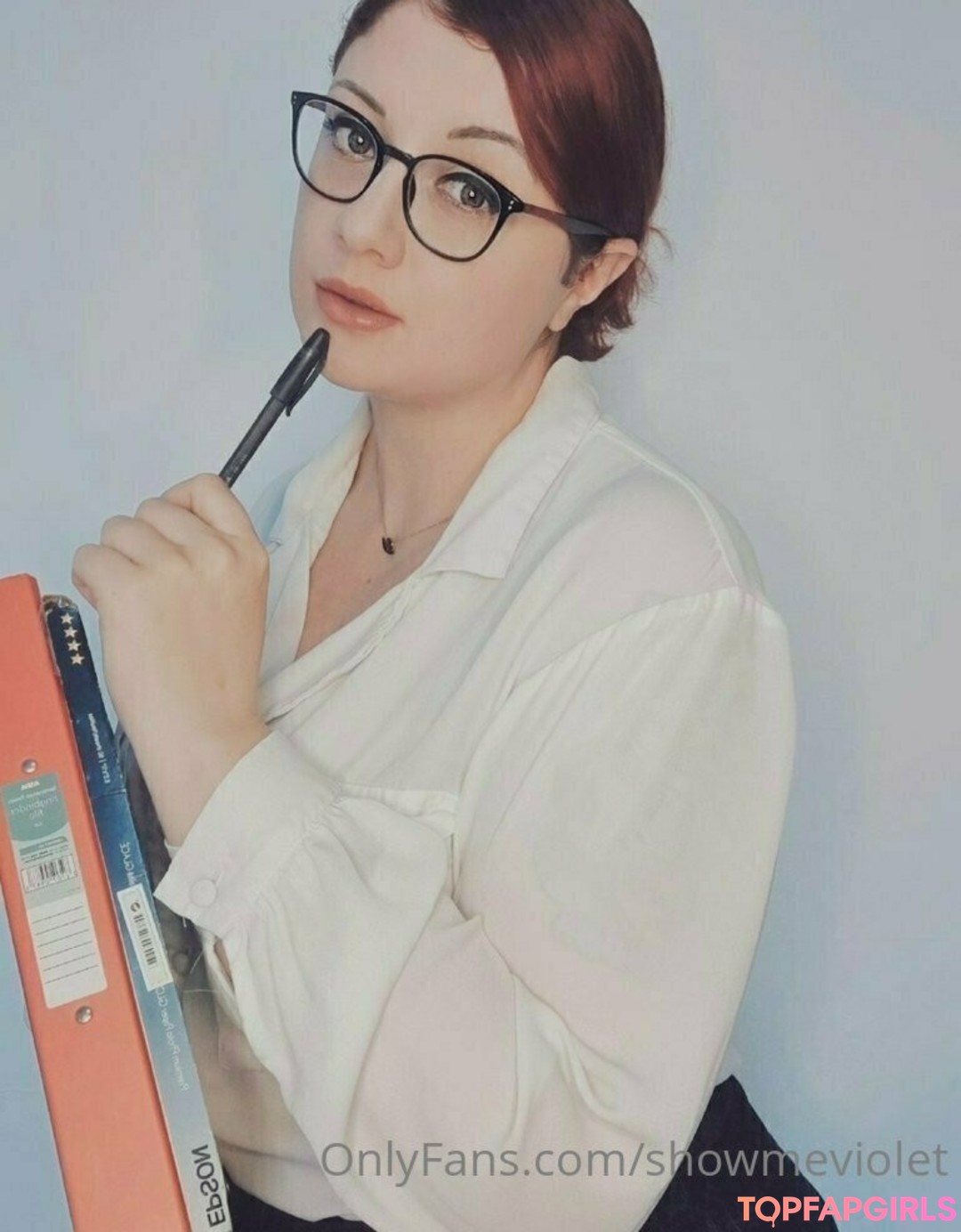 Foto desnuda filtrada de OnlyFans de Showmeviolet #24 Foto desnuda filtrada de OnlyFans de Showmeviolet #24