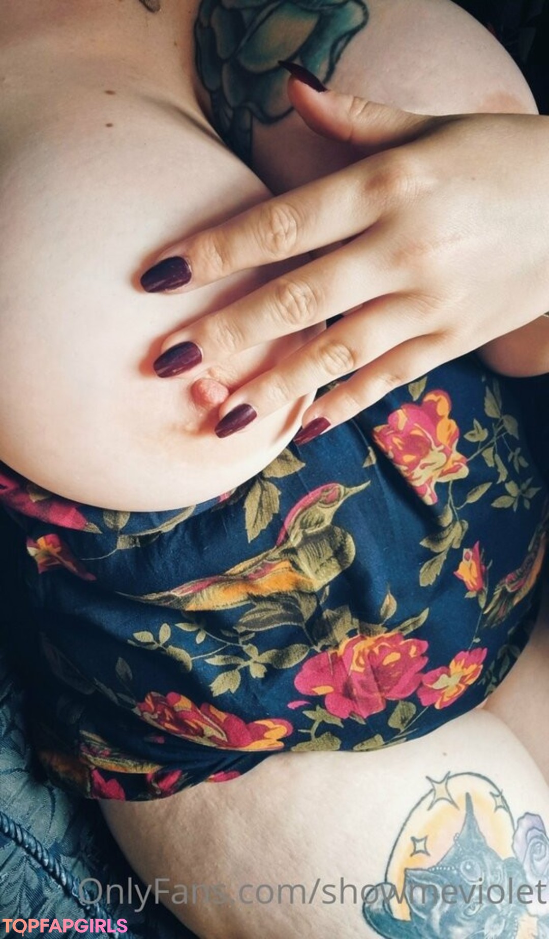 Foto desnuda filtrada de OnlyFans de Showmeviolet #27 Foto desnuda filtrada de OnlyFans de Showmeviolet #27