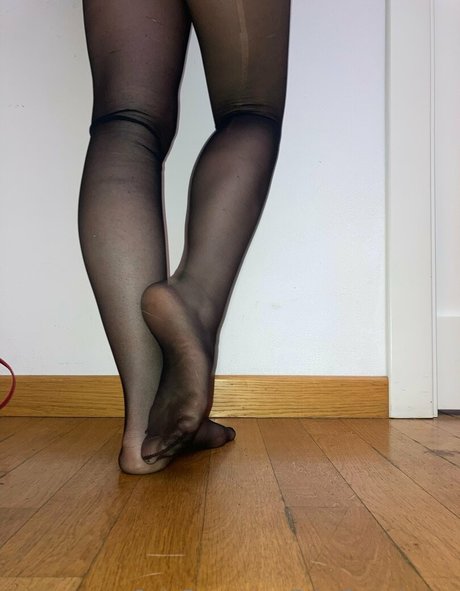 Foto desnuda filtrada de OnlyFans de Fairyfeetsisters
