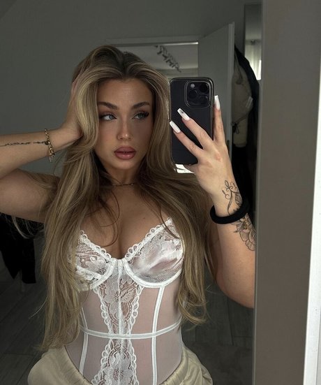 Lizzie Grey