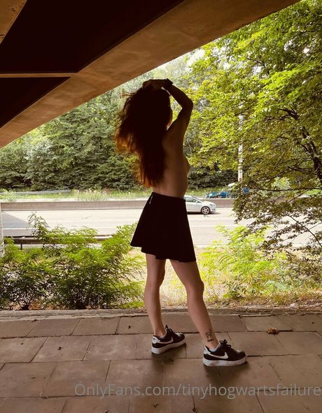 Foto desnuda filtrada de OnlyFans de Tinyhogwartsfailure