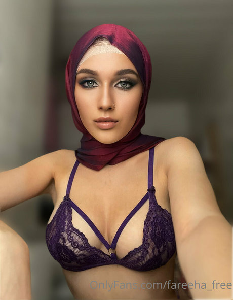 Foto desnuda filtrada de OnlyFans de Fareehafree