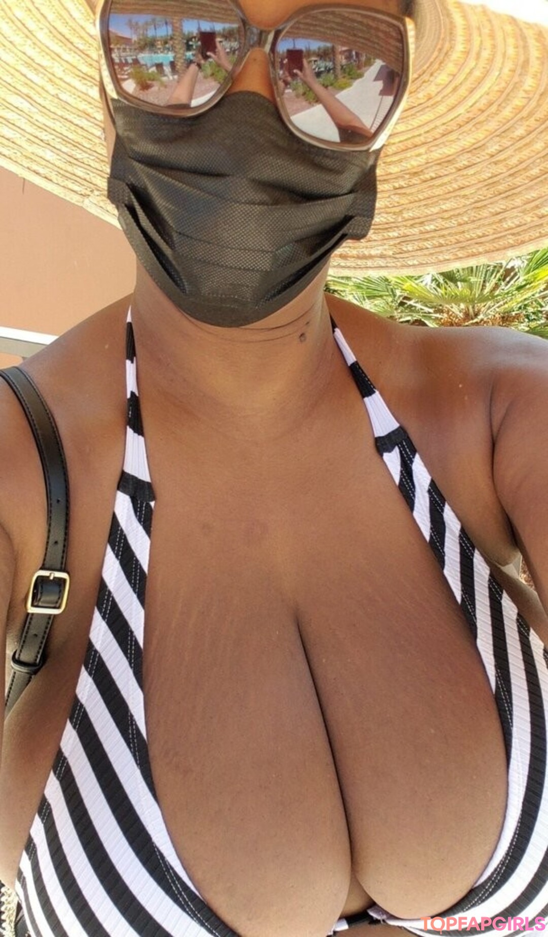 Foto desnuda filtrada de OnlyFans de Xxmasjones #20 Foto desnuda filtrada de OnlyFans de Xxmasjones #20