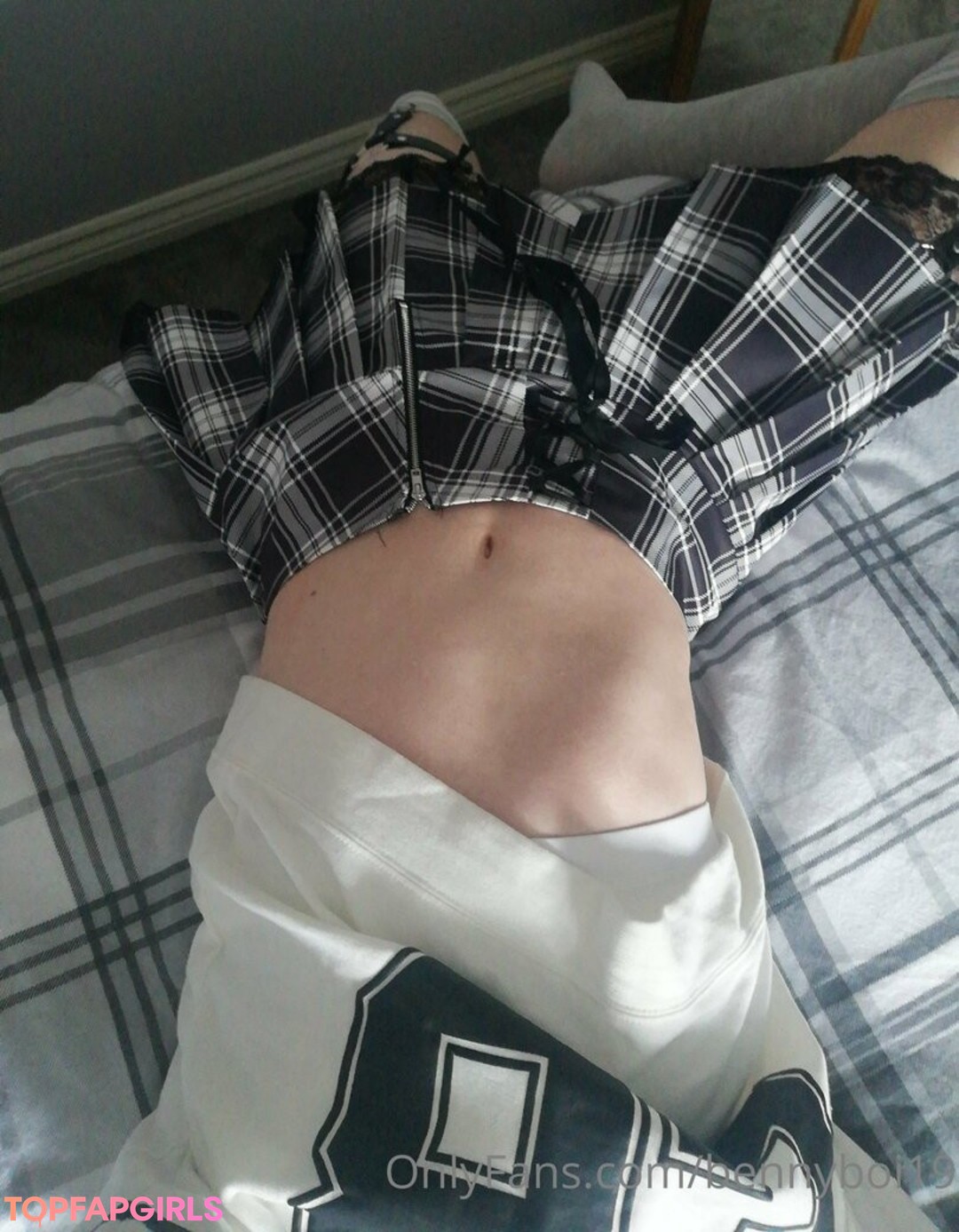 Foto desnuda filtrada de OnlyFans de Bennyboi19 #64 Foto desnuda filtrada de OnlyFans de Bennyboi19 #64