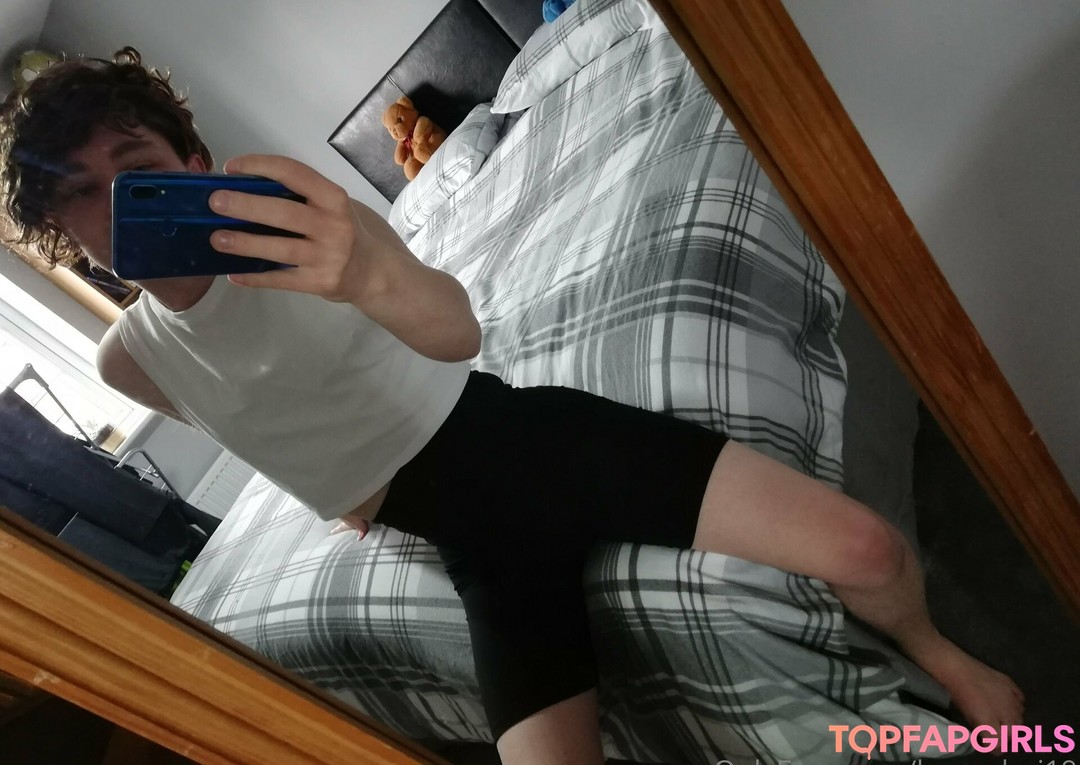 Foto desnuda filtrada de OnlyFans de Bennyboi19 #77 Foto desnuda filtrada de OnlyFans de Bennyboi19 #77