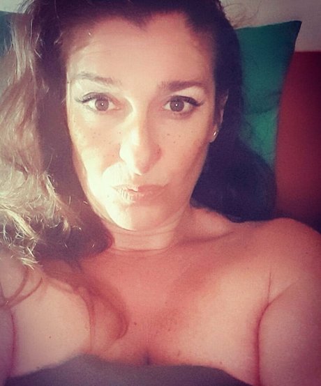 Foto desnuda filtrada de OnlyFans de Labrujadelcuento