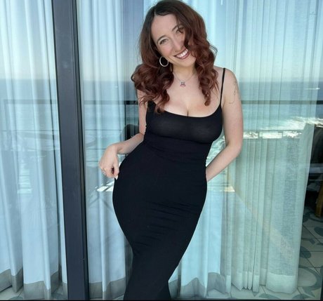 Foto desnuda filtrada de OnlyFans de Funnyhotandnice