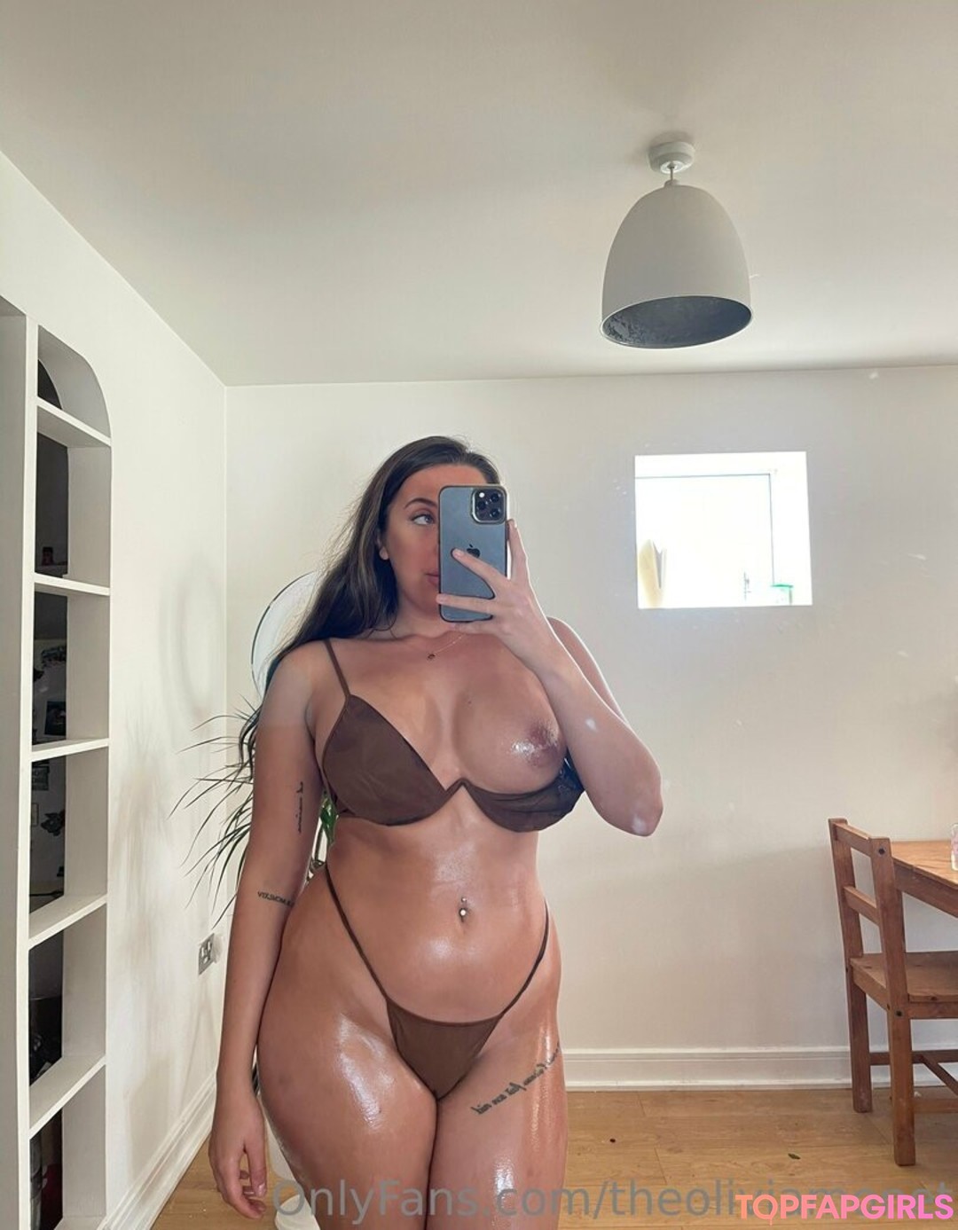 Foto desnuda filtrada de OnlyFans de Theoliviamonet #126 Foto desnuda filtrada de OnlyFans de Theoliviamonet #126