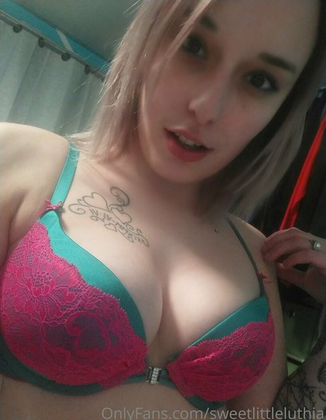 Foto desnuda filtrada de OnlyFans de Sweetlittleluthia
