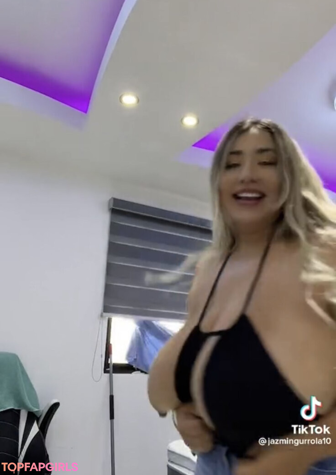 Foto desnuda filtrada de OnlyFans de Jazmin Gurrola #503 Foto desnuda filtrada de OnlyFans de Jazmin Gurrola #503