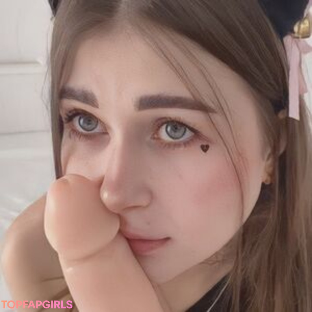 Foto desnuda filtrada de OnlyFans de Succubusnya #13 Foto desnuda filtrada de OnlyFans de Succubusnya #13
