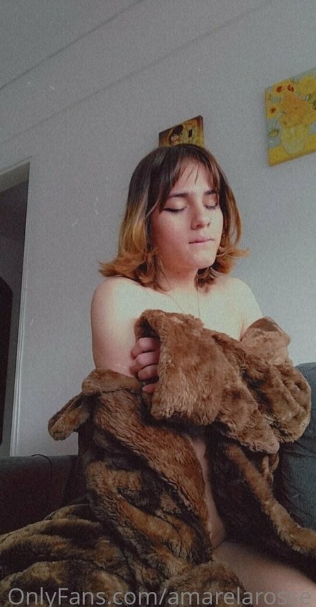 Foto desnuda filtrada de OnlyFans de Amarelarosse