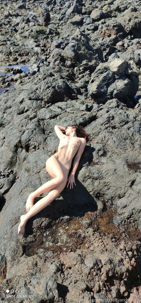 Foto desnuda filtrada de OnlyFans de Lenidollcastle
