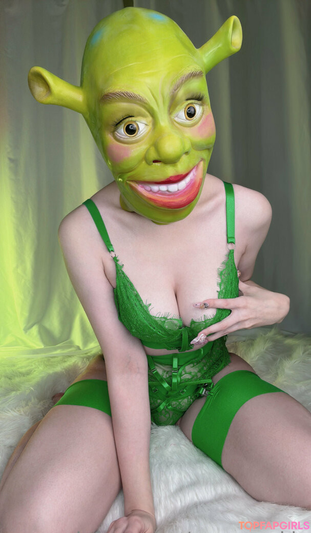 Foto desnuda filtrada de OnlyFans de Suzusparkle #53 Foto desnuda filtrada de OnlyFans de Suzusparkle #53