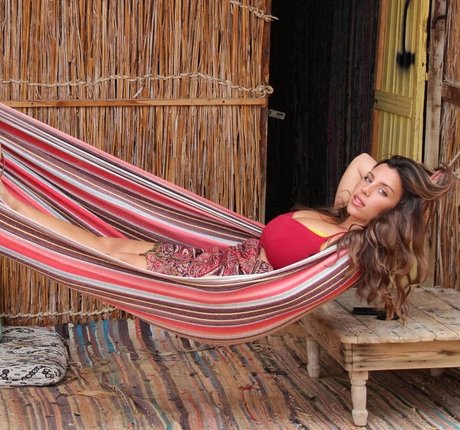 Tami Bar