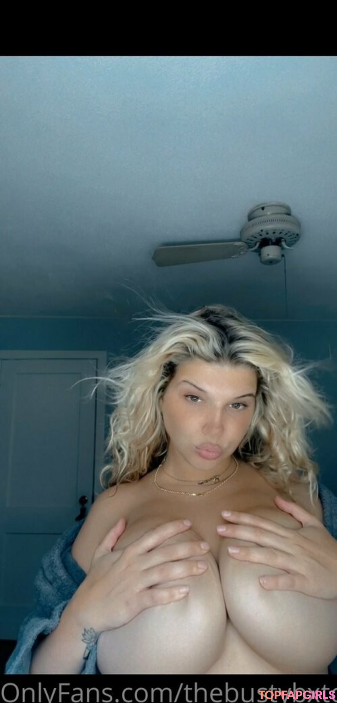 Foto desnuda filtrada de OnlyFans de Thebustybxtch #87 Foto desnuda filtrada de OnlyFans de Thebustybxtch #87