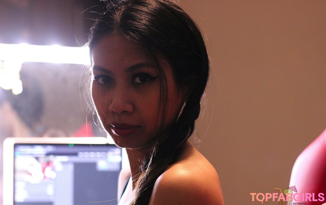 Foto desnuda filtrada de OnlyFans de Juicypinaypple #108 Foto desnuda filtrada de OnlyFans de Juicypinaypple #108