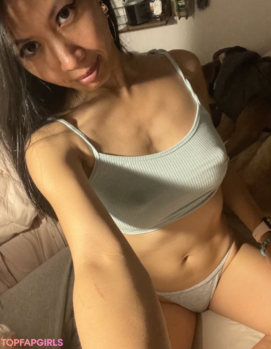 Foto desnuda filtrada de OnlyFans de Juicypinaypple #3 Foto desnuda filtrada de OnlyFans de Juicypinaypple #3