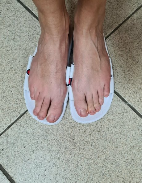 Footvault