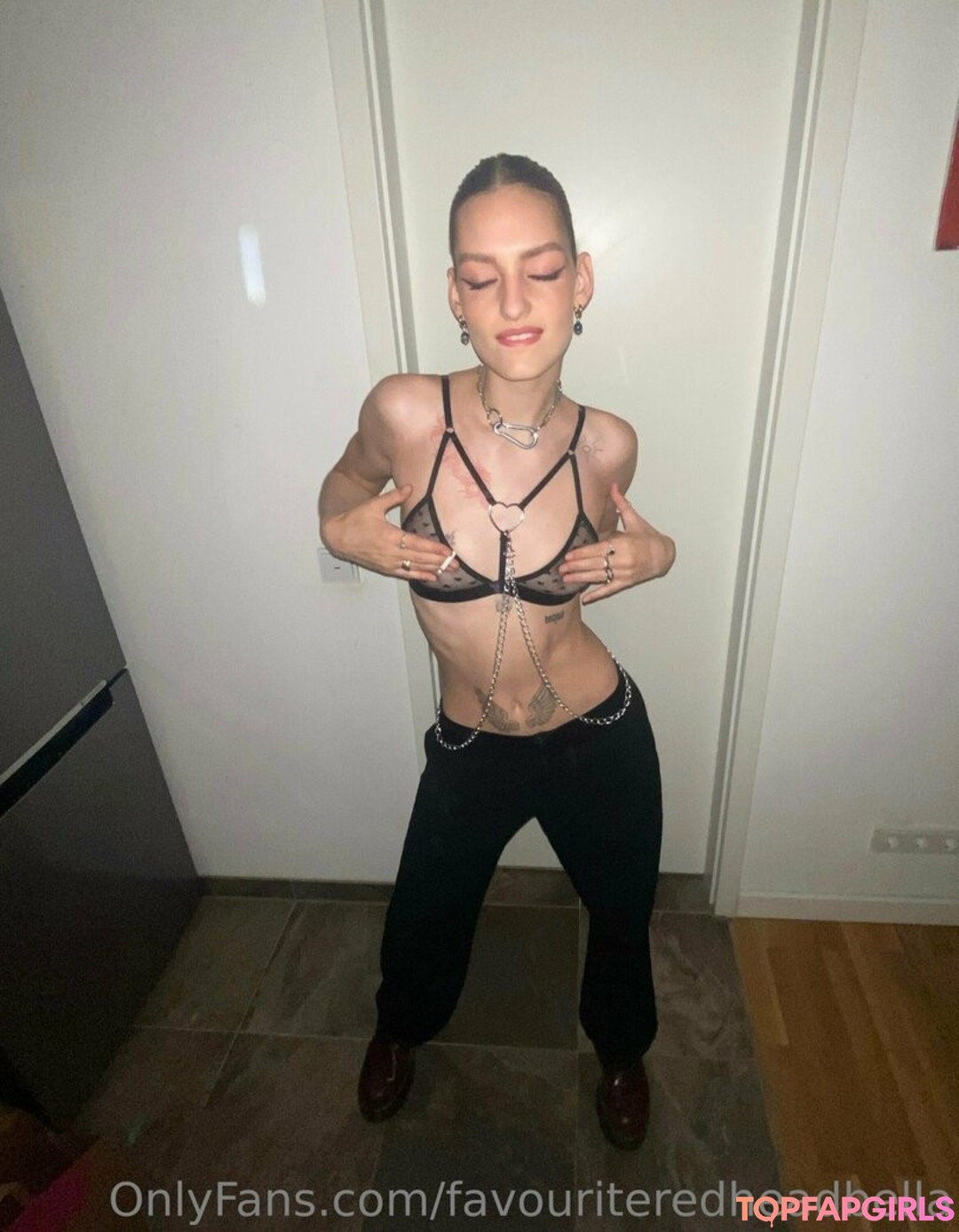 Foto desnuda filtrada de OnlyFans de Favouriteredheadbella #59 Foto desnuda filtrada de OnlyFans de Favouriteredheadbella #59