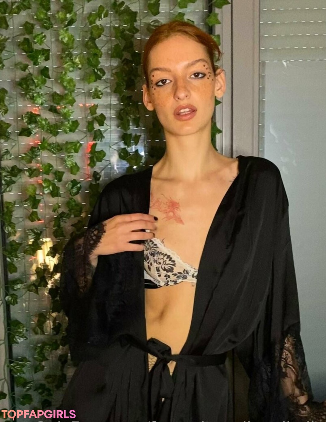 Foto desnuda filtrada de OnlyFans de Favouriteredheadbella #76 Foto desnuda filtrada de OnlyFans de Favouriteredheadbella #76