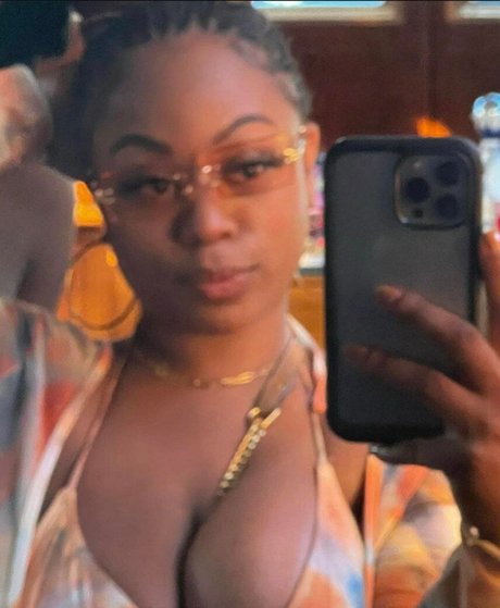 Foto desnuda filtrada de OnlyFans de Dee Dee Davis
