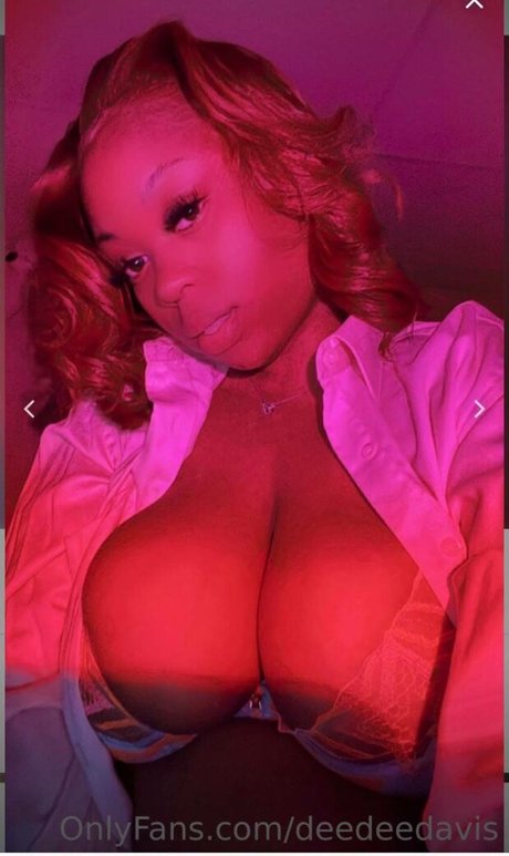 Foto desnuda filtrada de OnlyFans de Dee Dee Davis