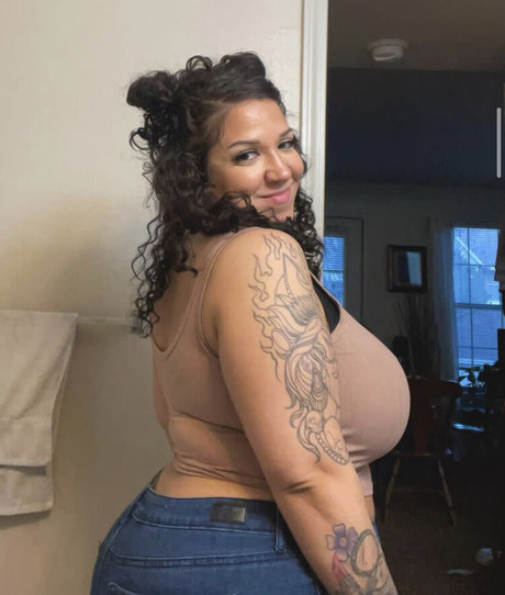Foto desnuda filtrada de OnlyFans de Juicy Jade