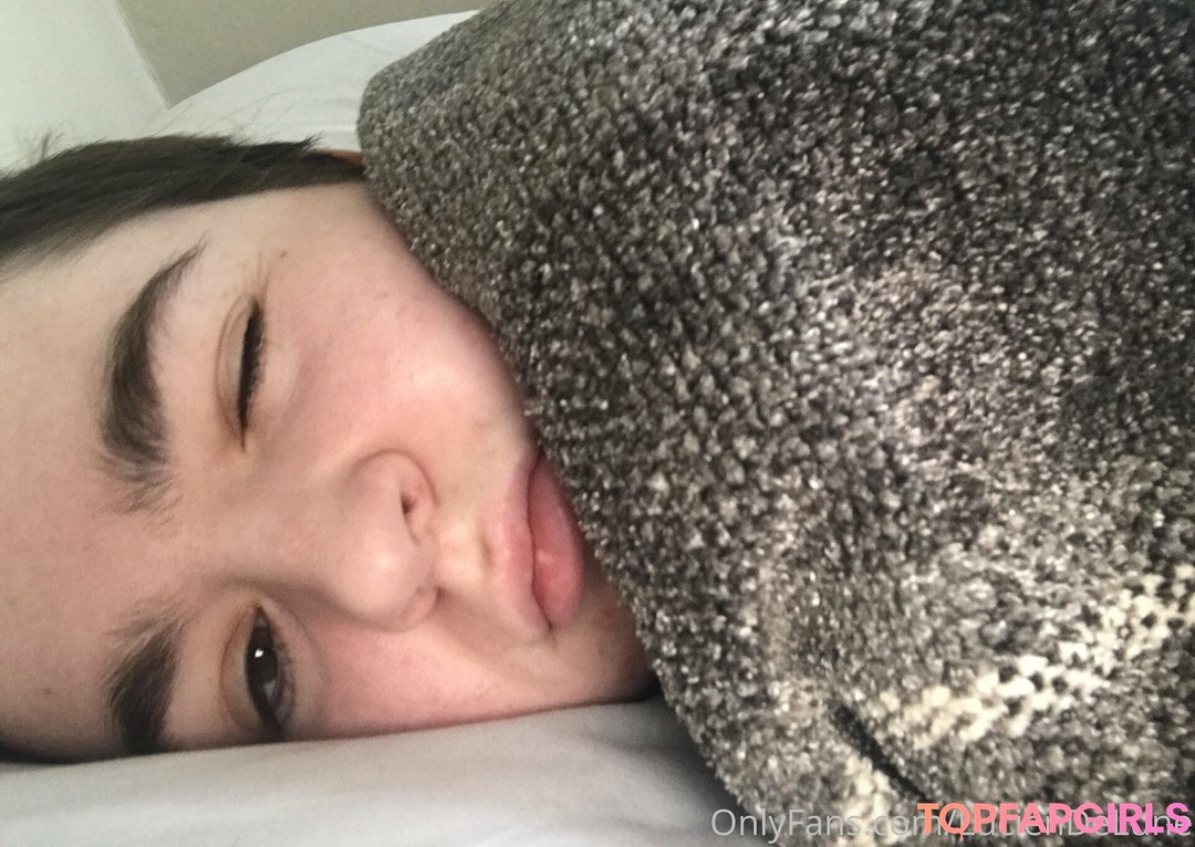 Foto desnuda filtrada de OnlyFans de Luciendelune #41 Foto desnuda filtrada de OnlyFans de Luciendelune #41