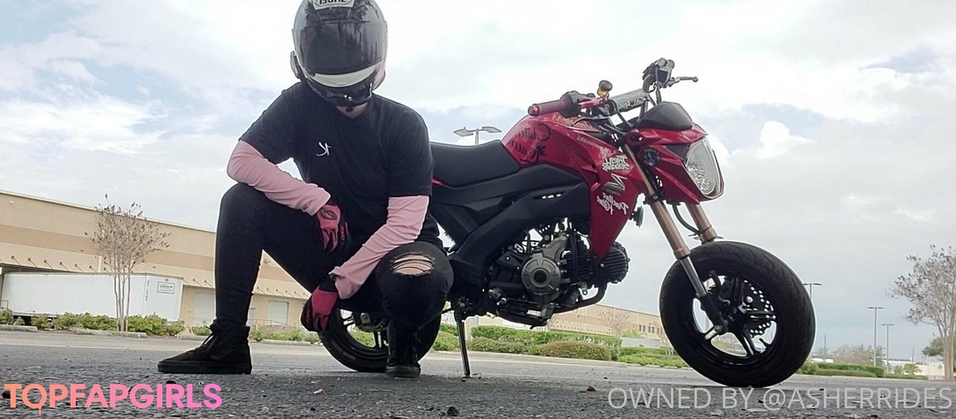 Foto desnuda filtrada de OnlyFans de Asherridesfree #14 Foto desnuda filtrada de OnlyFans de Asherridesfree #14