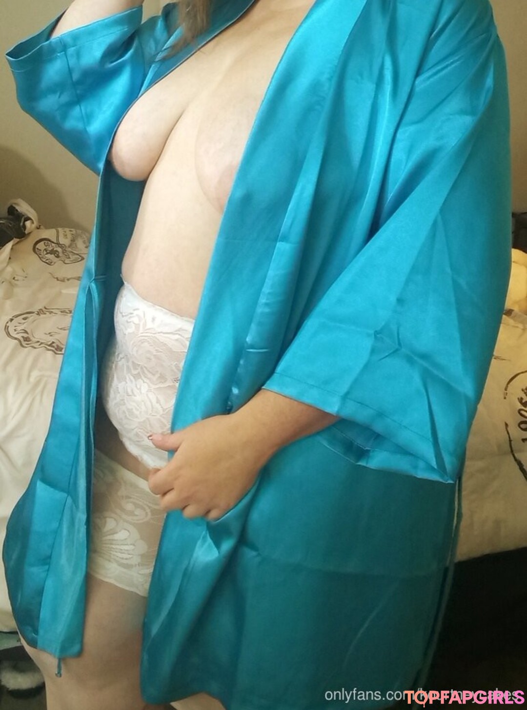 Foto desnuda filtrada de OnlyFans de Kourtneycakes #64 Foto desnuda filtrada de OnlyFans de Kourtneycakes #64