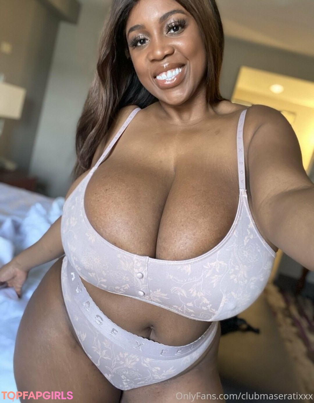 Foto desnuda filtrada de OnlyFans de Clubmaseratixxx #34 Foto desnuda filtrada de OnlyFans de Clubmaseratixxx #34