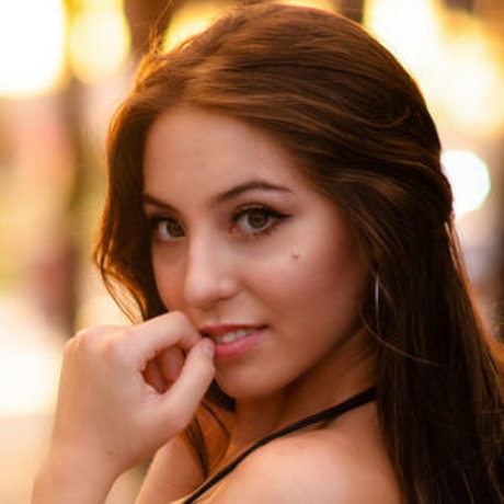 Valentina Castro