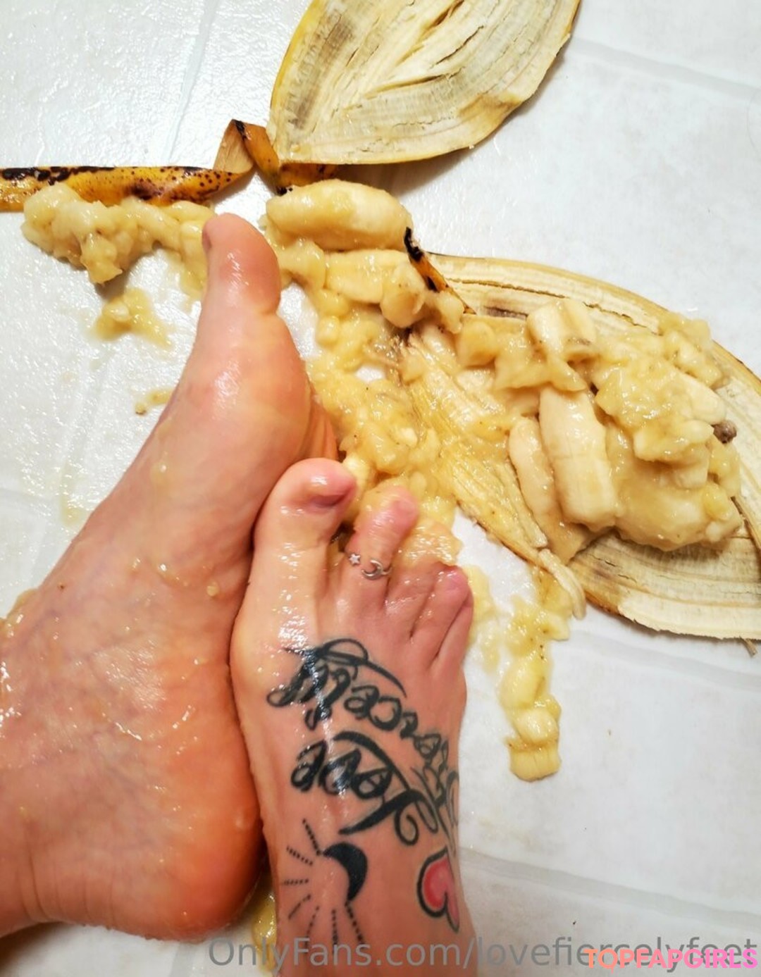 Foto desnuda filtrada de OnlyFans de Lovefiercelyfeet #26 Foto desnuda filtrada de OnlyFans de Lovefiercelyfeet #26