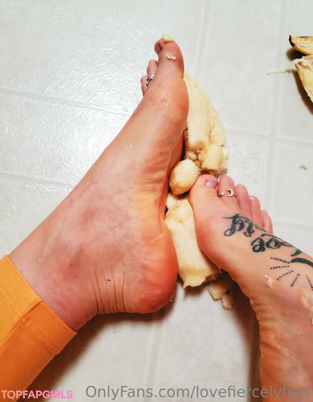 Foto desnuda filtrada de OnlyFans de Lovefiercelyfeet #29 Foto desnuda filtrada de OnlyFans de Lovefiercelyfeet #29