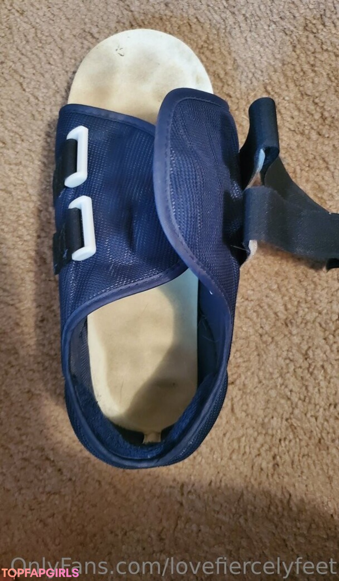 Foto desnuda filtrada de OnlyFans de Lovefiercelyfeet #49 Foto desnuda filtrada de OnlyFans de Lovefiercelyfeet #49