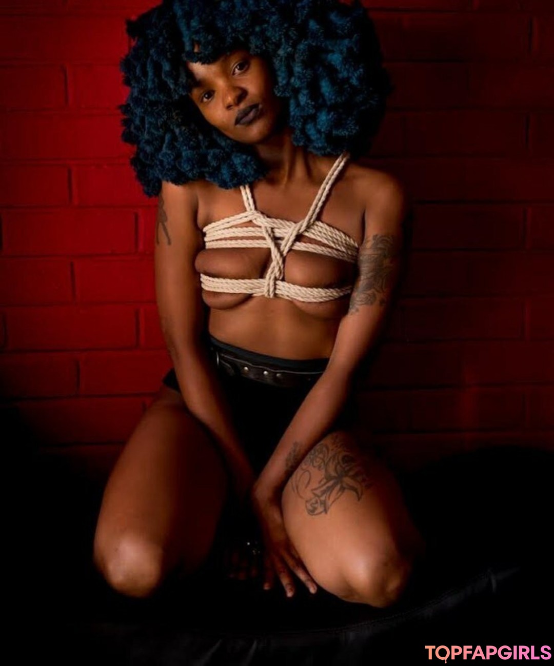 Foto desnuda filtrada de OnlyFans de Moonchild Sanelly #3 Foto desnuda filtrada de OnlyFans de Moonchild Sanelly #3